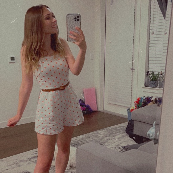 Meet your Posher, Sarah - Picture 2 of 6